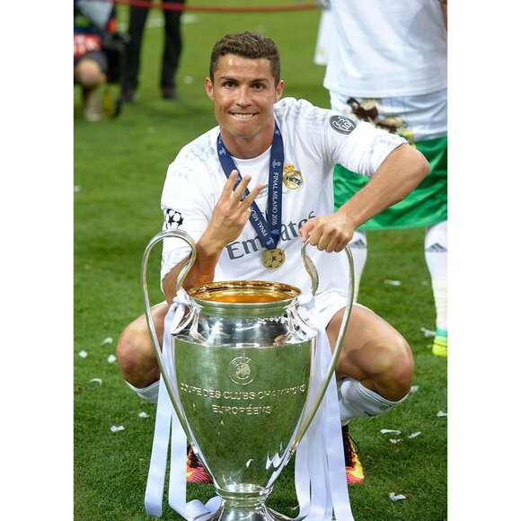 Cristiano Ronaldo Real Madrid 2015 2016 UEFA FINAL Home Soccer Jersey Shirt L - Picture 10 of 10